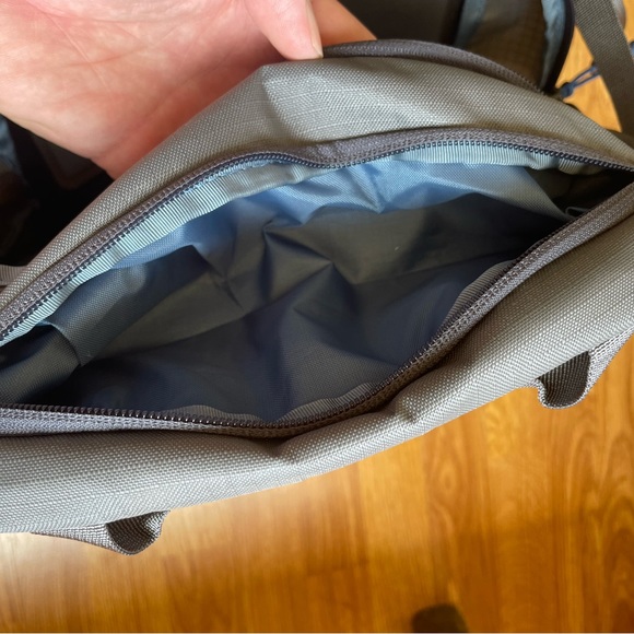 Patagonia Stealth 30L Back Pack - Picture 4 of 7